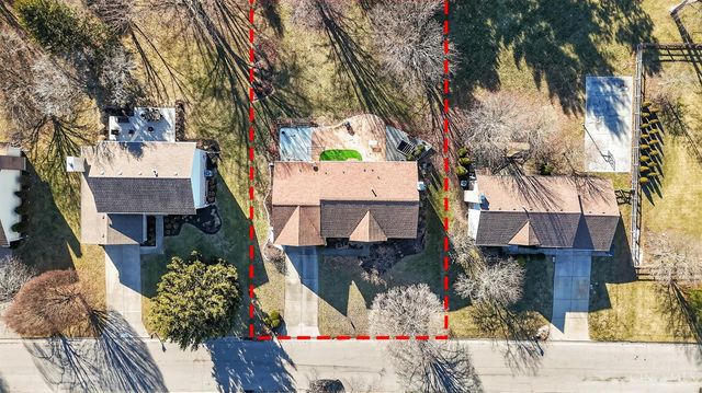 8335 Charming Manor, West Chester, OH 45069