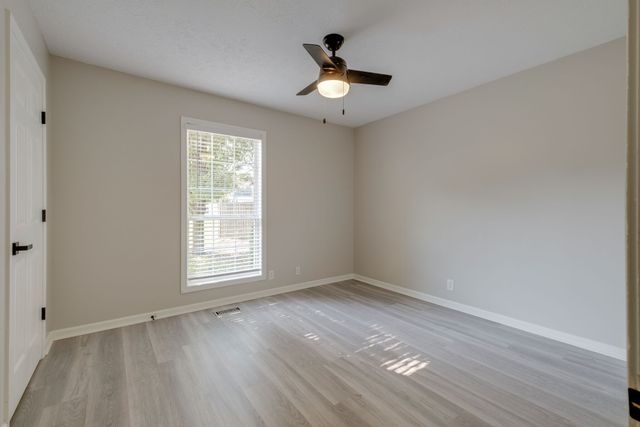 103 Hunterwood Ct, White House, TN 37188