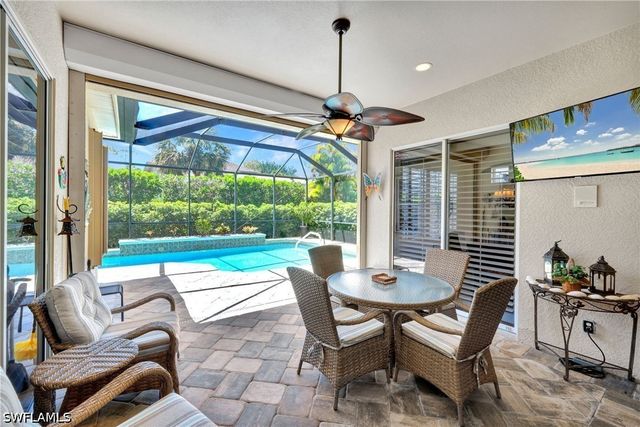 16208 Parque LN, Naples, FL 34110