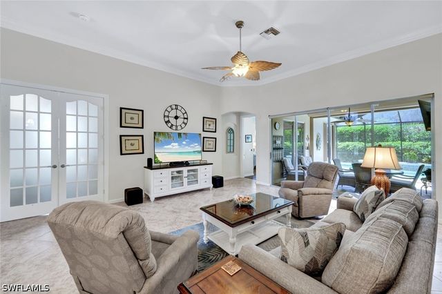16208 Parque LN, Naples, FL 34110
