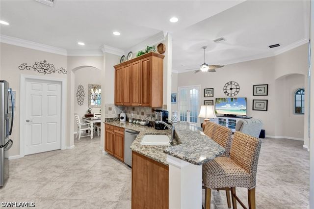 16208 Parque LN, Naples, FL 34110