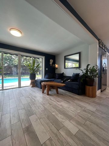 4321 NW 15th Avenue, Oakland Park, FL 33309