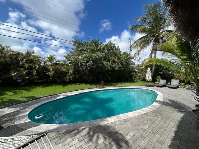 4321 NW 15th Avenue, Oakland Park, FL 33309