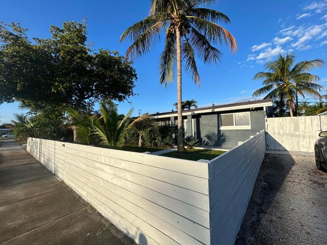 4321 NW 15th Avenue, Oakland Park, FL 33309