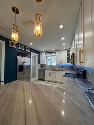 4321 NW 15th Avenue, Oakland Park, FL 33309