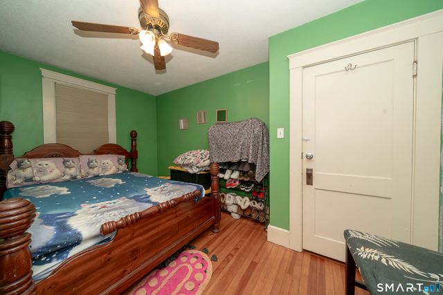 33 Collins Parkway, Meriden, CT 06450