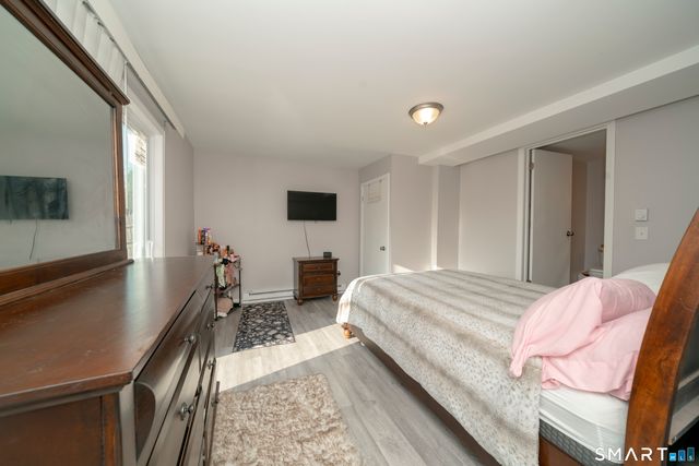 33 Collins Parkway, Meriden, CT 06450