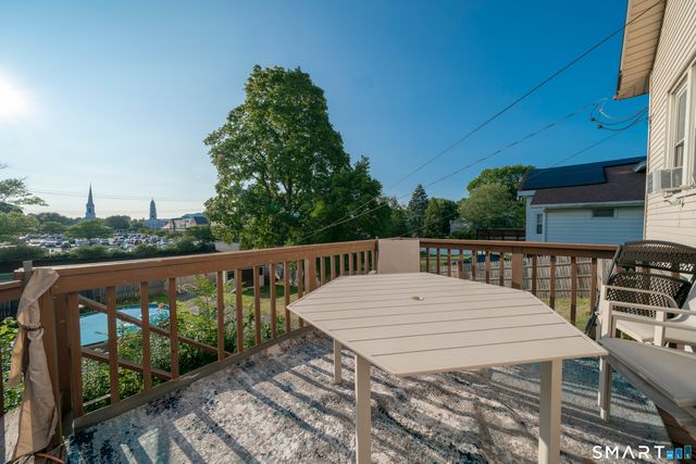 33 Collins Parkway, Meriden, CT 06450