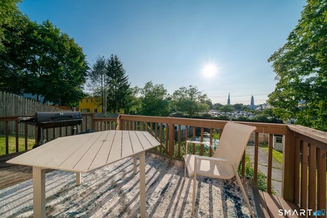 33 Collins Parkway, Meriden, CT 06450