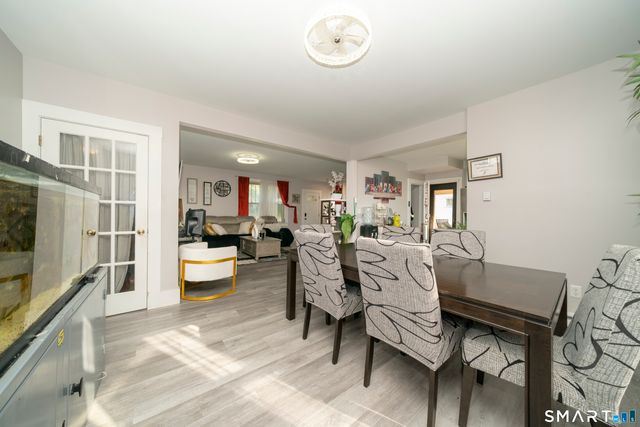 33 Collins Parkway, Meriden, CT 06450
