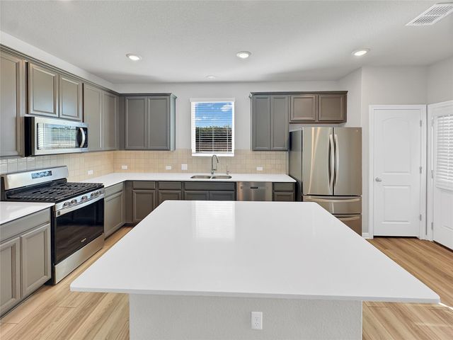 2437 Roosevelt RD, Leander, TX 78641