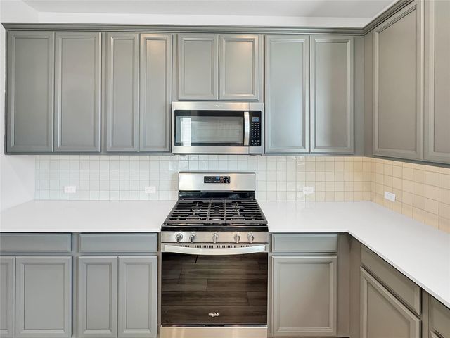 2437 Roosevelt RD, Leander, TX 78641