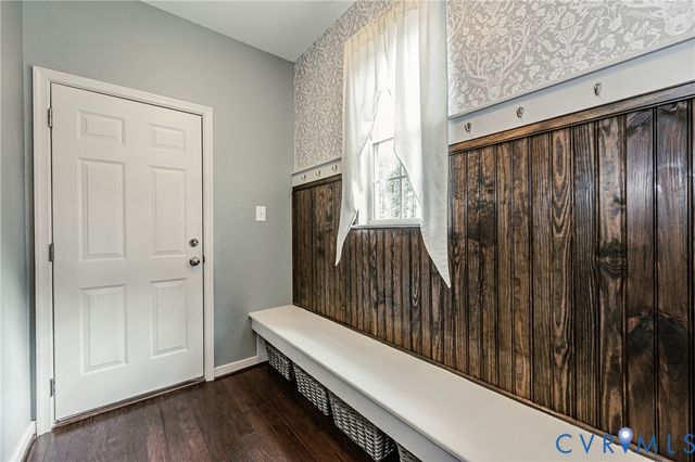 11900 James Overlook Ct, Chester, VA 23836