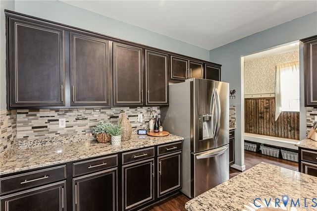 11900 James Overlook Ct, Chester, VA 23836