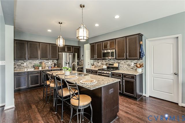 11900 James Overlook Ct, Chester, VA 23836