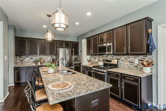 11900 James Overlook Ct, Chester, VA 23836