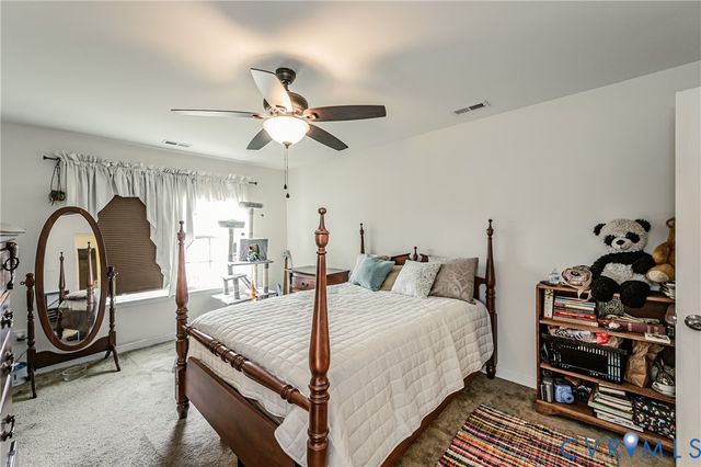 11900 James Overlook Ct, Chester, VA 23836