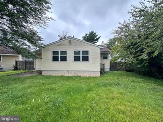 115 GLOUCESTER AVE, Magnolia, NJ 08049
