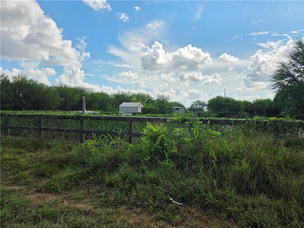 7124 County Road 2379, Sinton, TX 78387 — exterior