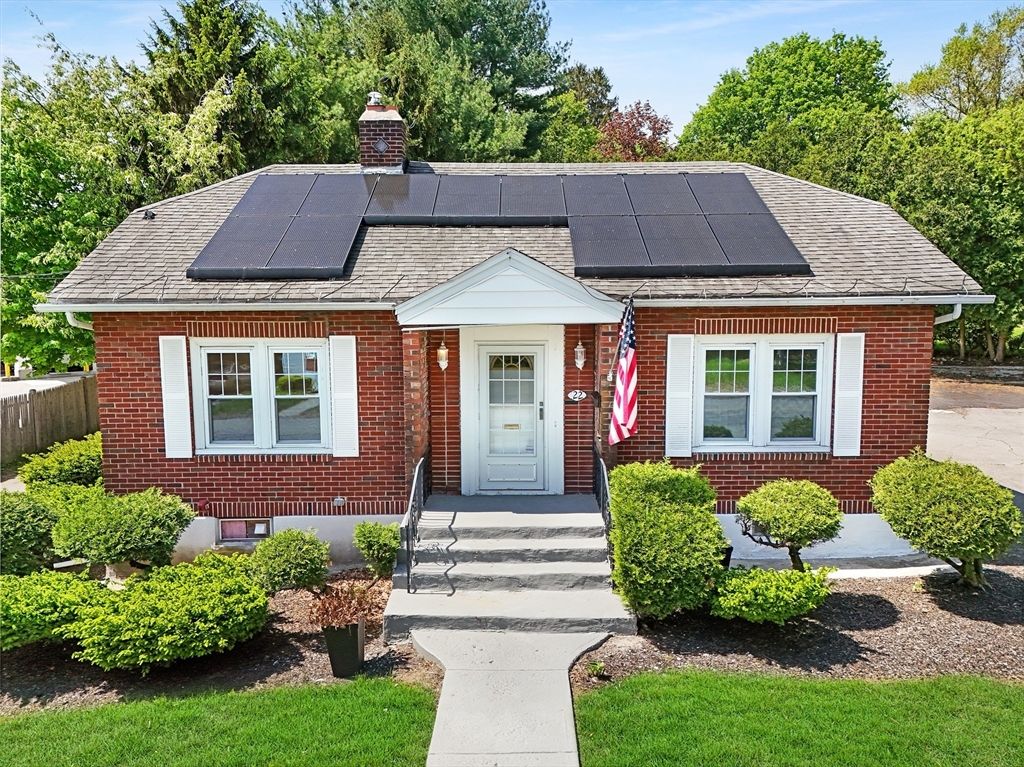 22 Fruit Street, Leominster, MA 01453