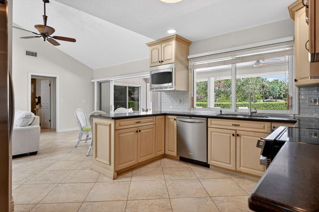 5741 SE Winged Foot Drive, Stuart, FL 34997