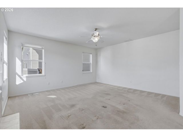 2001 Ne 84TH St, Vancouver, WA 98665