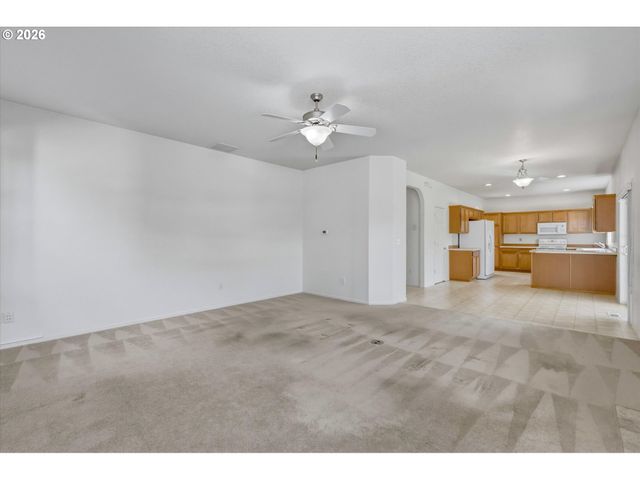 2001 Ne 84TH St, Vancouver, WA 98665