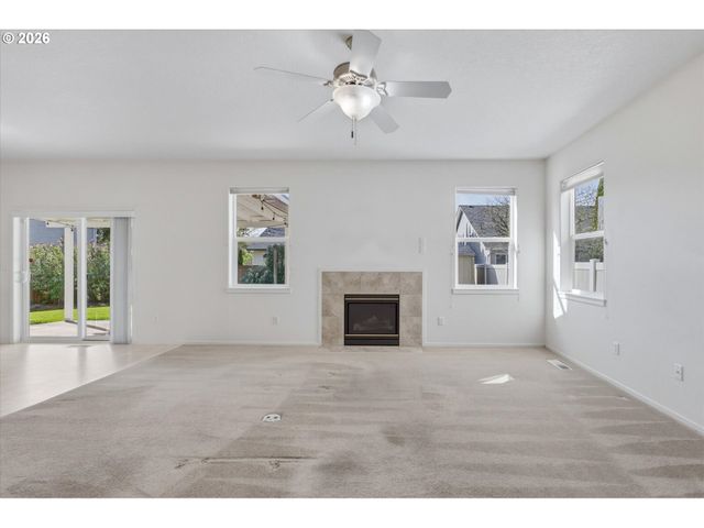 2001 Ne 84TH St, Vancouver, WA 98665