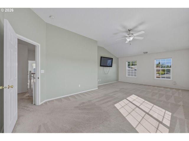 2001 Ne 84TH St, Vancouver, WA 98665