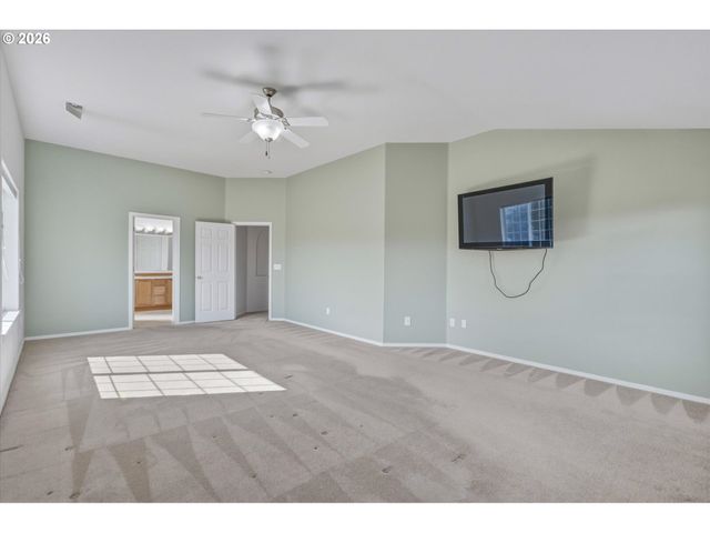 2001 Ne 84TH St, Vancouver, WA 98665