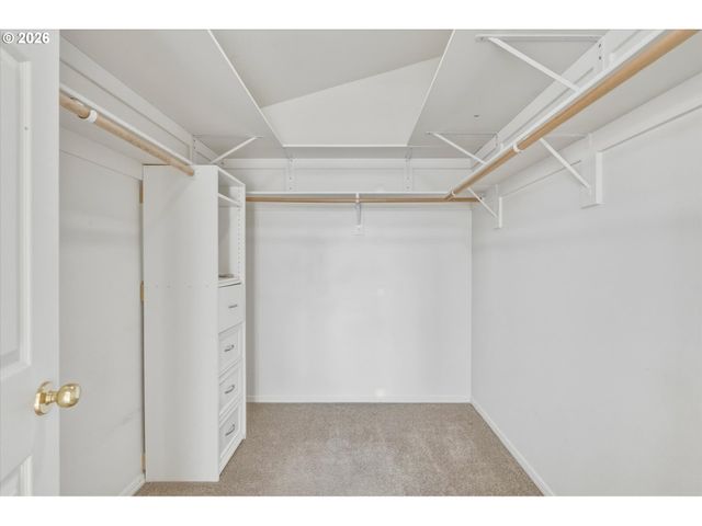 2001 Ne 84TH St, Vancouver, WA 98665