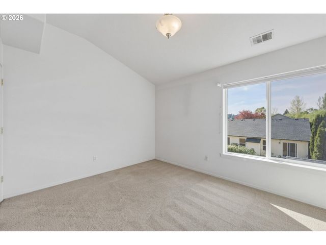 2001 Ne 84TH St, Vancouver, WA 98665