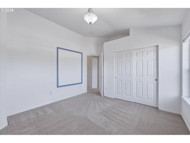 2001 Ne 84TH St, Vancouver, WA 98665