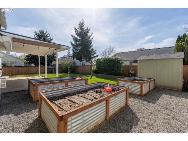 2001 Ne 84TH St, Vancouver, WA 98665