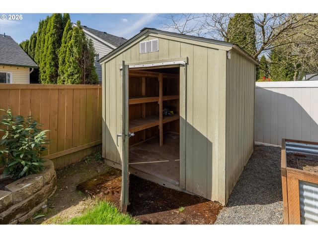 2001 Ne 84TH St, Vancouver, WA 98665