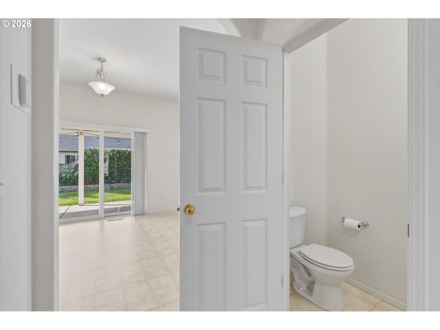 2001 Ne 84TH St, Vancouver, WA 98665