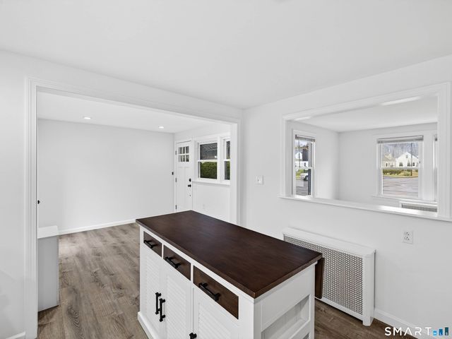 20 Edward Road, North Branford, CT 06471