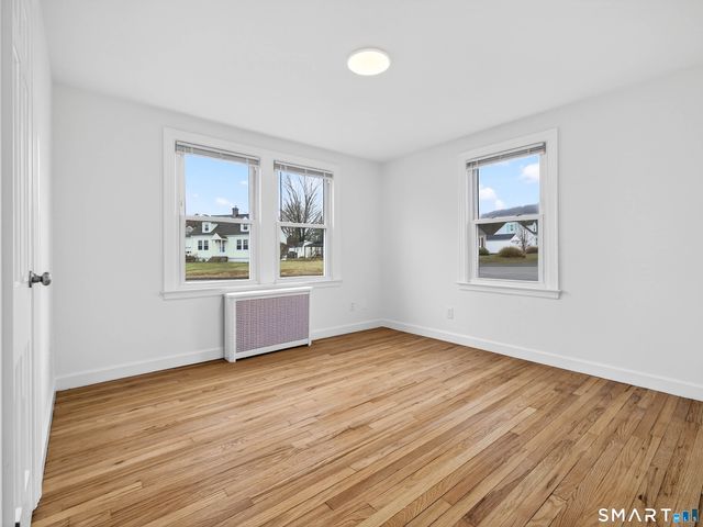 20 Edward Road, North Branford, CT 06471