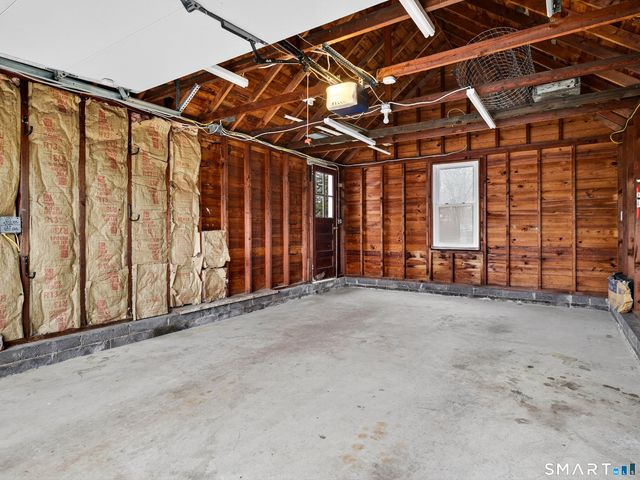 20 Edward Road, North Branford, CT 06471