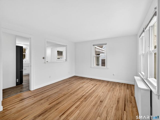 20 Edward Road, North Branford, CT 06471