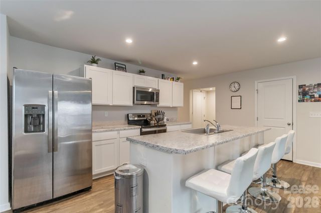 5048 Downhaul Drive, Charlotte, NC 28269