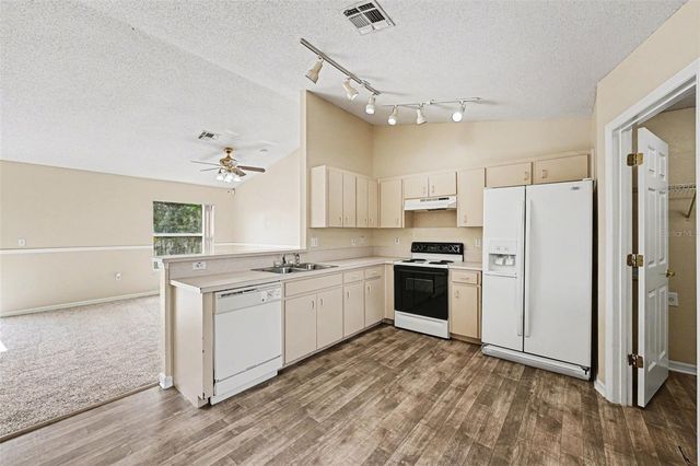 3579 MANOR LOOP, Lakeland, FL 33810