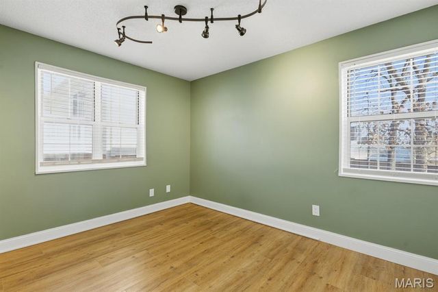 1624 E Swan Circle, Brentwood, MO 63144