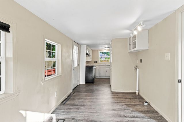214 W 7th Street, Claremore, OK 74017
