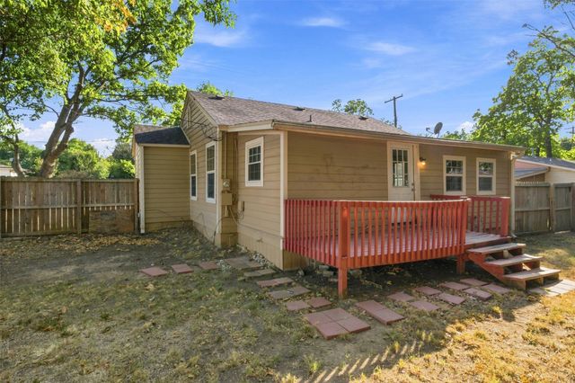 214 W 7th Street, Claremore, OK 74017