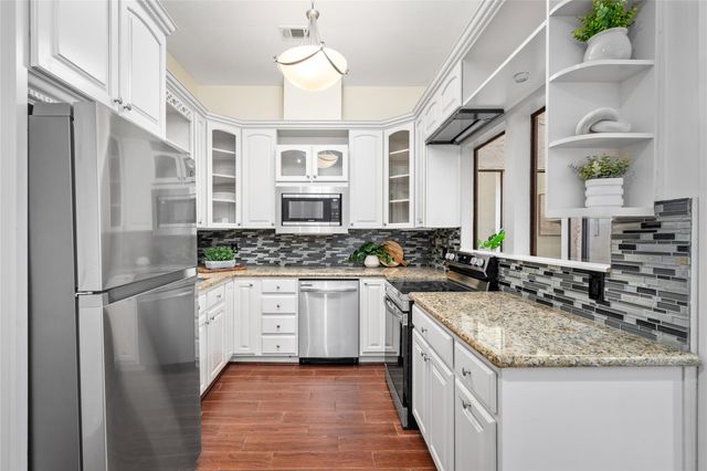 6728 Buffalo Speedway, West University Place, TX 77005