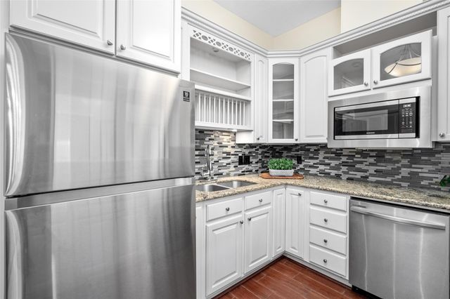 6728 Buffalo Speedway, West University Place, TX 77005