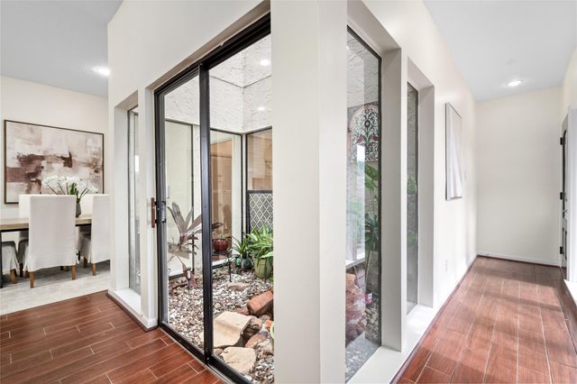 6728 Buffalo Speedway, West University Place, TX 77005