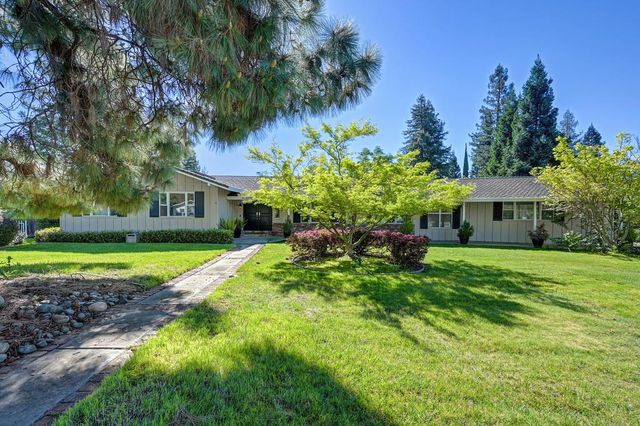 6730 Lakeview Dr, Carmichael, CA 95608