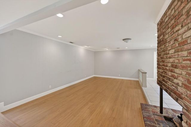 6730 Lakeview Dr, Carmichael, CA 95608